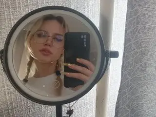 Jasmin camshow videos HollyRicker