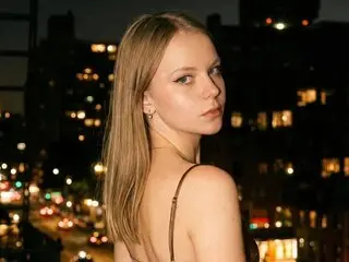 Pussy shows webcam SophiePeachy