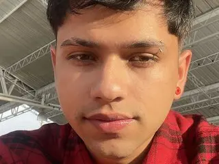 Shows xxx online TristanWillson